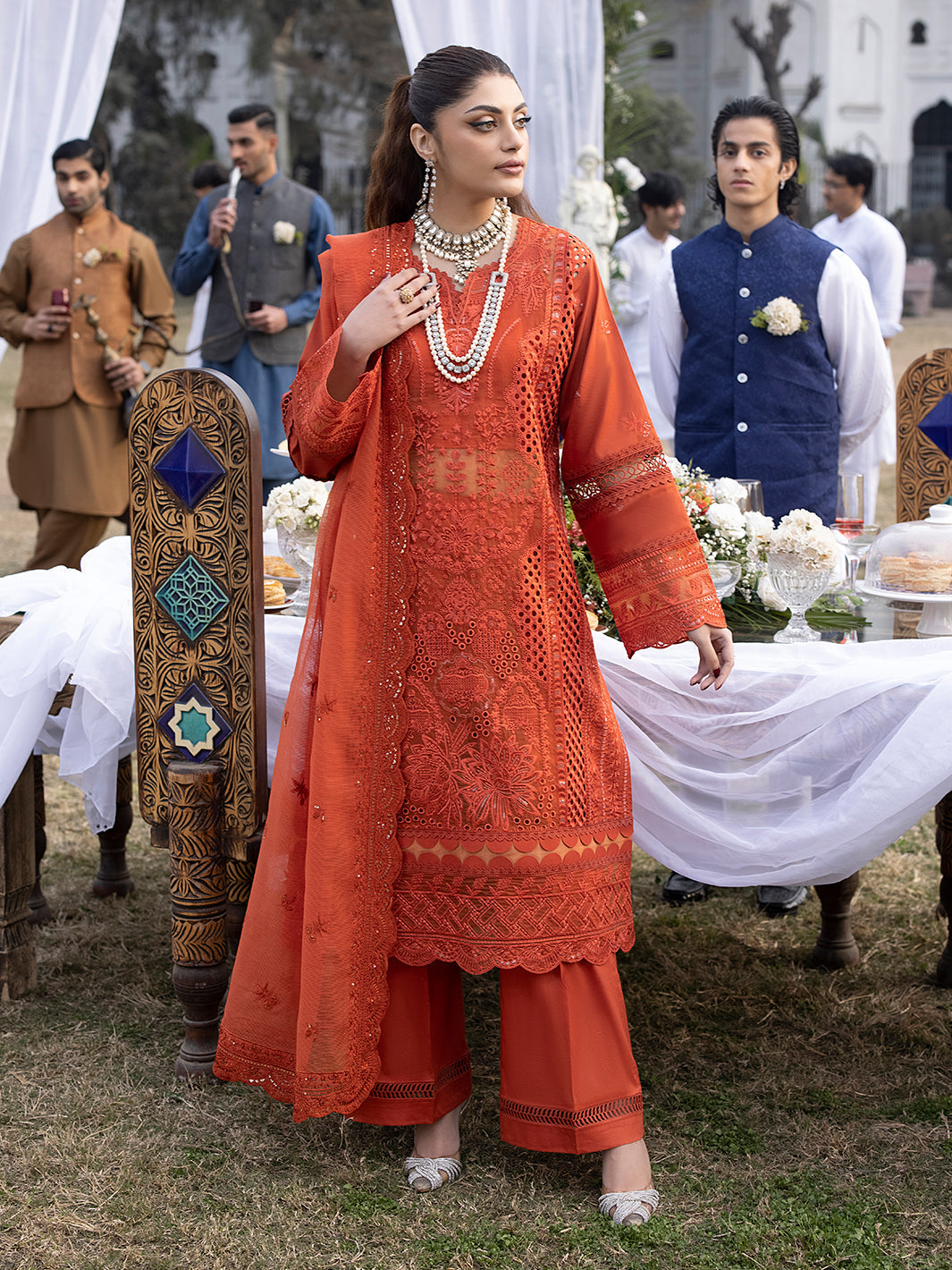 Mahnur | Mahrukh Luxury Lawn 24 | IRIS - Saira Saqlain