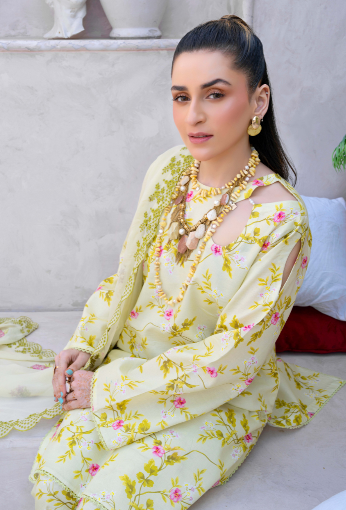 Humdum | Gardenia Lawn 24 | PLG 3 - D07 - Saira Saqlain