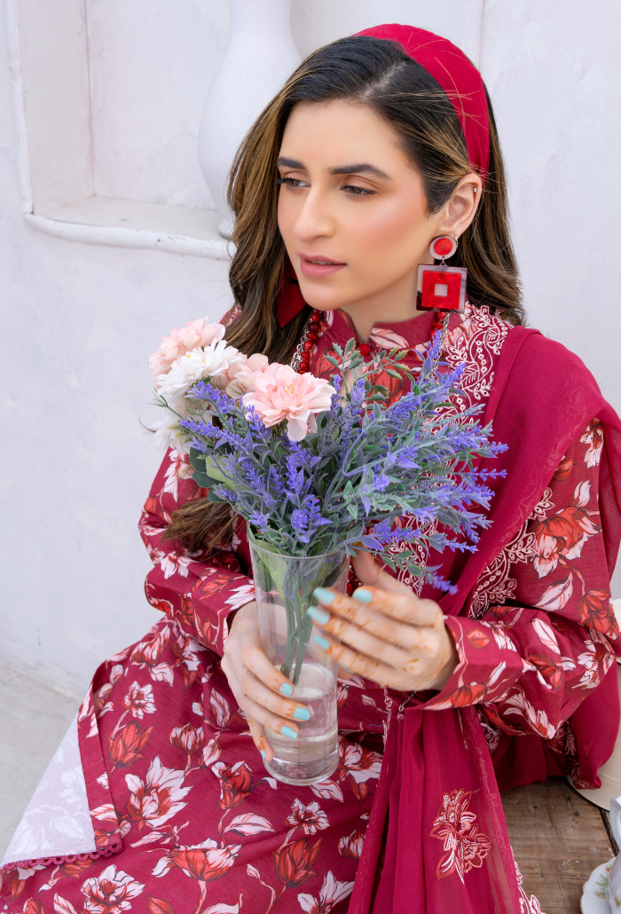 Humdum | Gardenia Lawn 24 | PLG 3 - D01 - Saira Saqlain