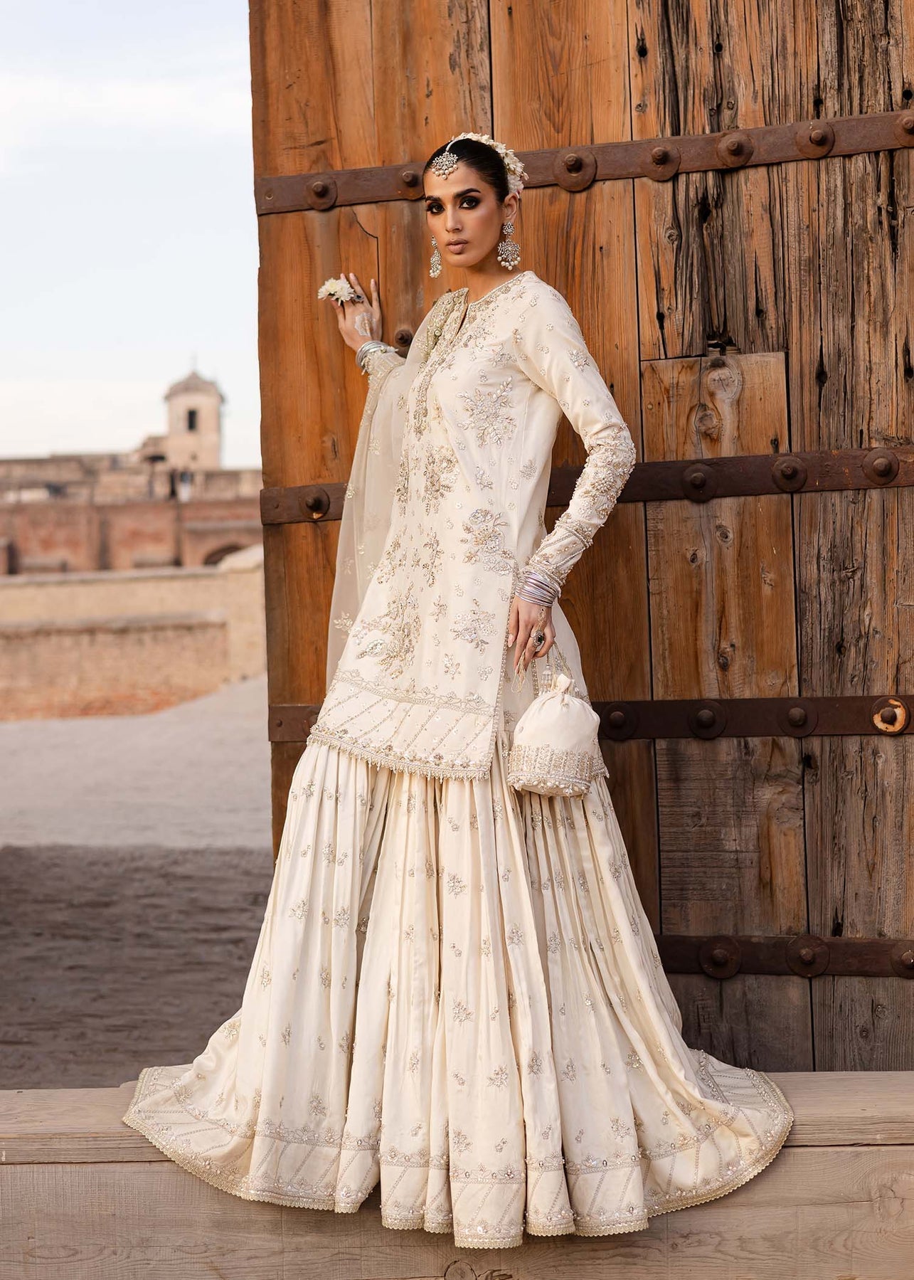Akbar Aslam | Dastaan Luxury Formals | Roshaneh -   Ladies Clothes -  Saira Saqlain