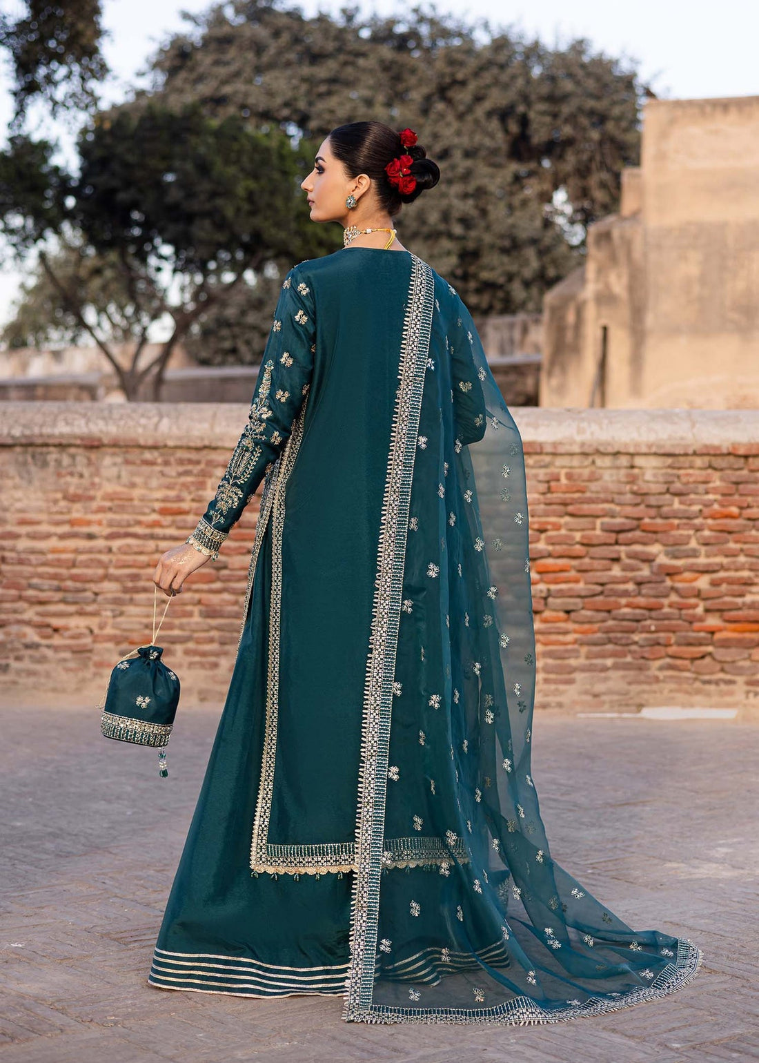 Akbar Aslam | Dastaan Luxury Formals | Nazgul -   Ladies Clothes -  Saira Saqlain