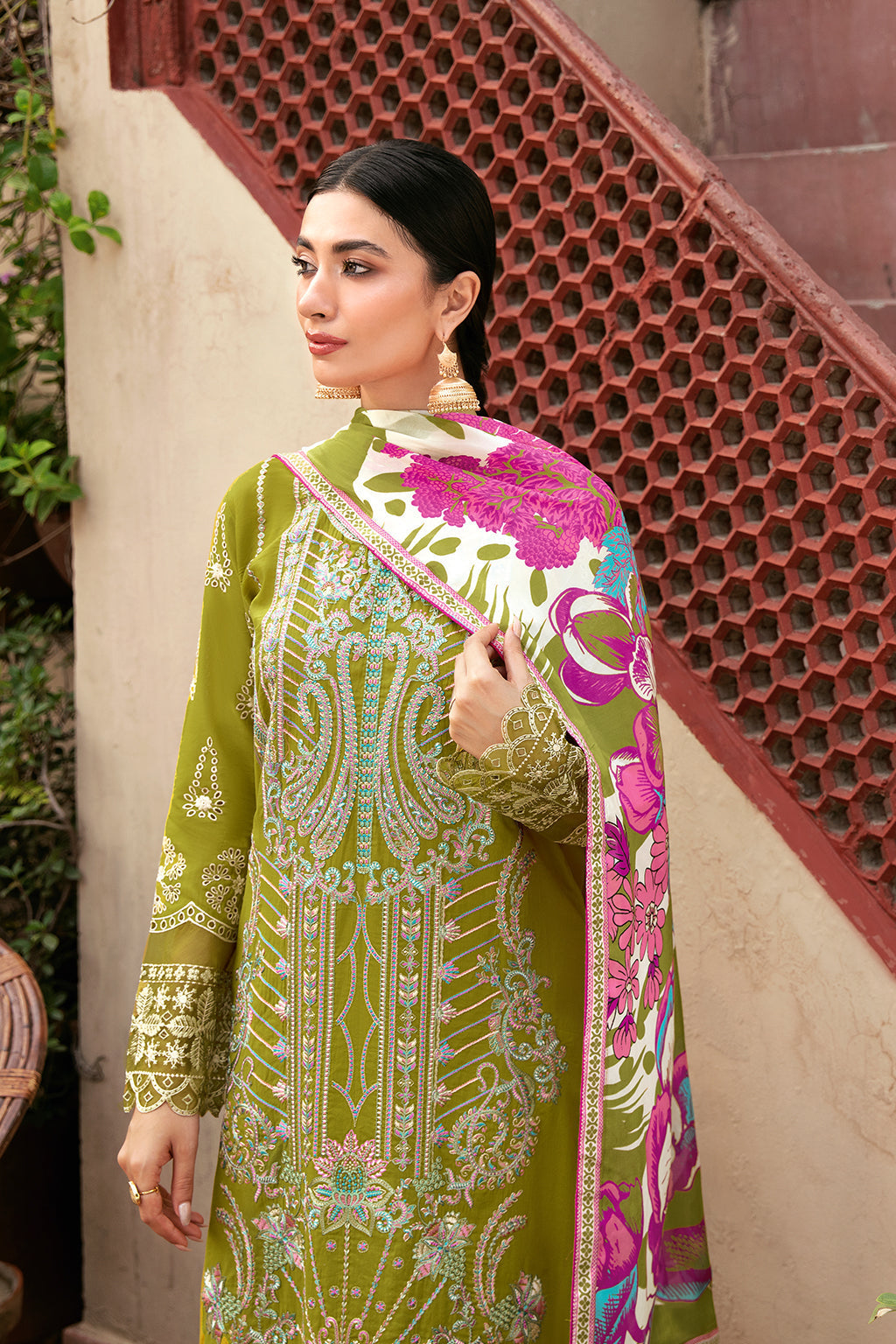 Ramsha | Luxury Lawn 24 | L-807 - Saira Saqlain