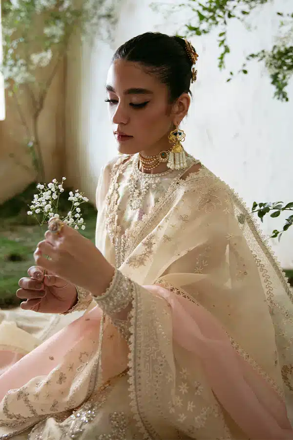 Suffuse | Freeshia Formals 23 | Jahan - Saira Saqlain