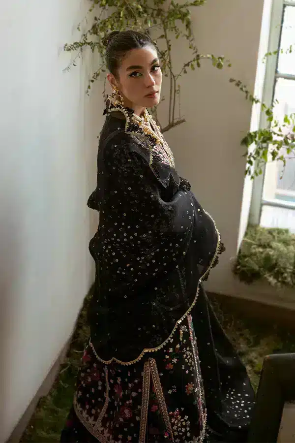 Suffuse | Freeshia Formals 23 | Zora - Saira Saqlain