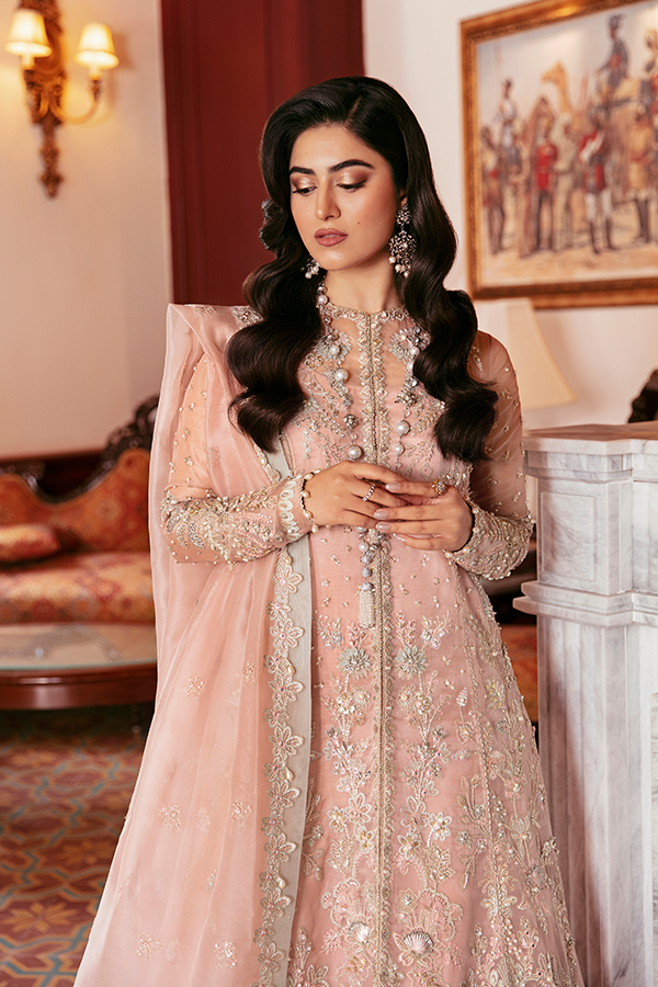 Soraya | Lumene Festive | ROSALIE - Saira Saqlain