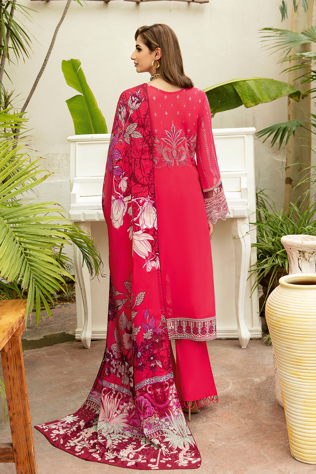 Ramsha | Luxury Lawn 24 | Y-810 - Saira Saqlain