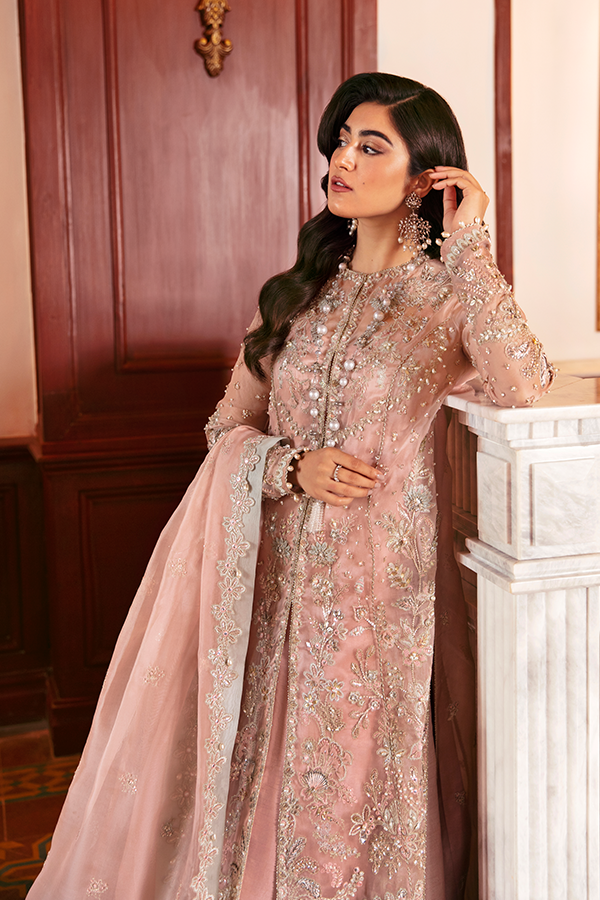 Soraya | Lumene Festive | ROSALIE - Saira Saqlain