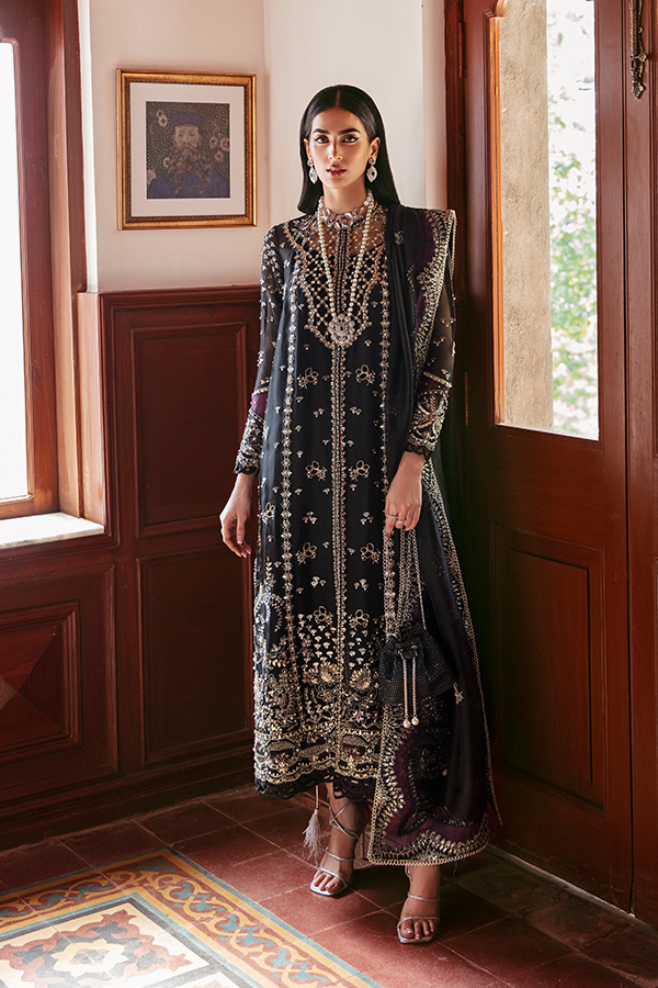 Soraya | Lumene Festive | NOIR - Saira Saqlain
