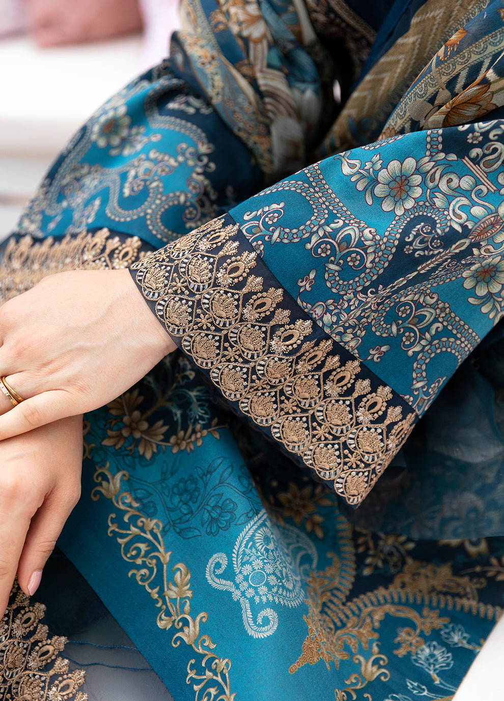Gulaal | Summer Glow Lawn 24 | SYLVIYA (GL-L-24V3-01) - Saira Saqlain