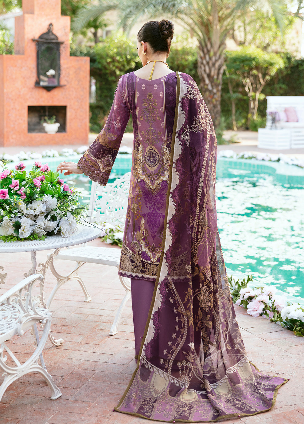 Gulaal | Summer Glow Lawn 24 | ESMERAY (GL-L-24V3-03) - Saira Saqlain