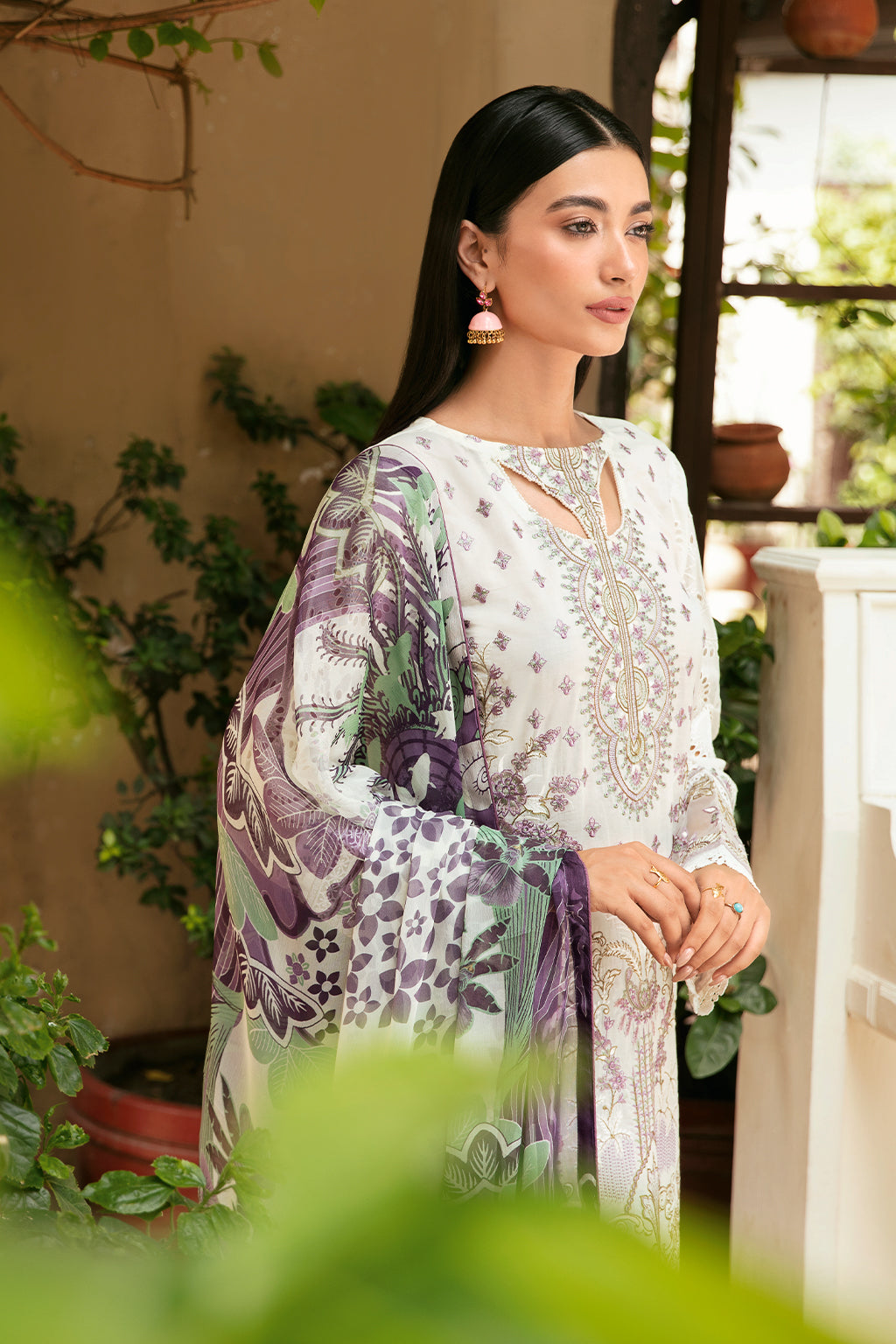 Ramsha | Luxury Lawn 24 | L-809 - Saira Saqlain