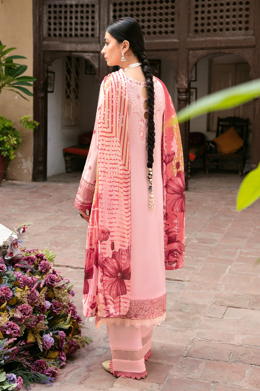 Ramsha | Luxury Lawn 24 | L-806 - Saira Saqlain