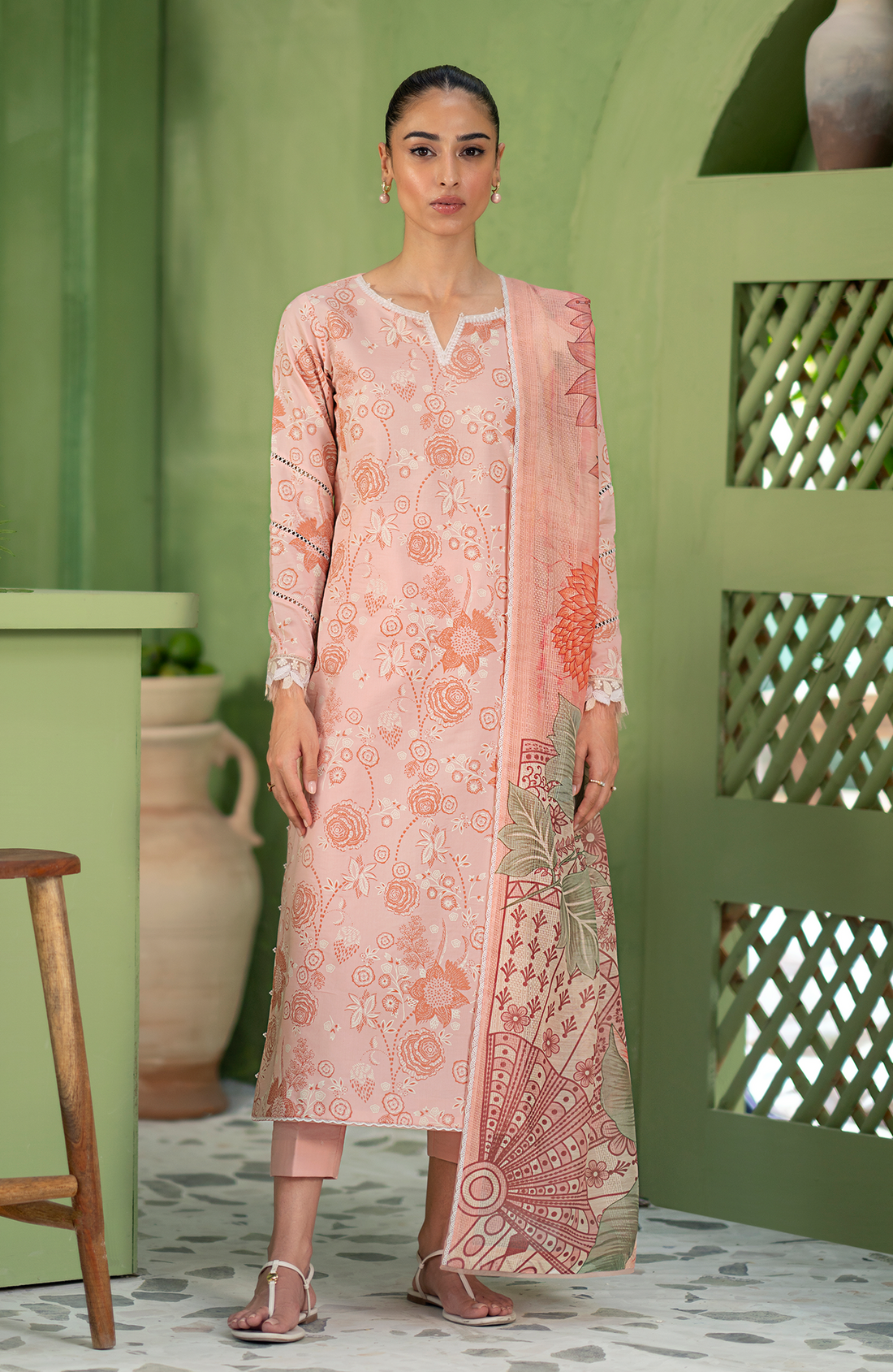 Seran | Artisan Lawn 25 | PECHE - Saira Saqlain