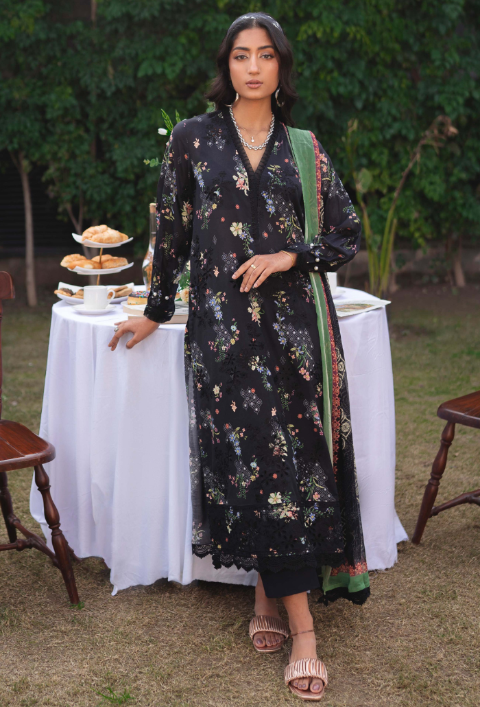 Humdum | Gardenia Lawn 24 |Printkari Lawn - PLG 01 - Saira Saqlain
