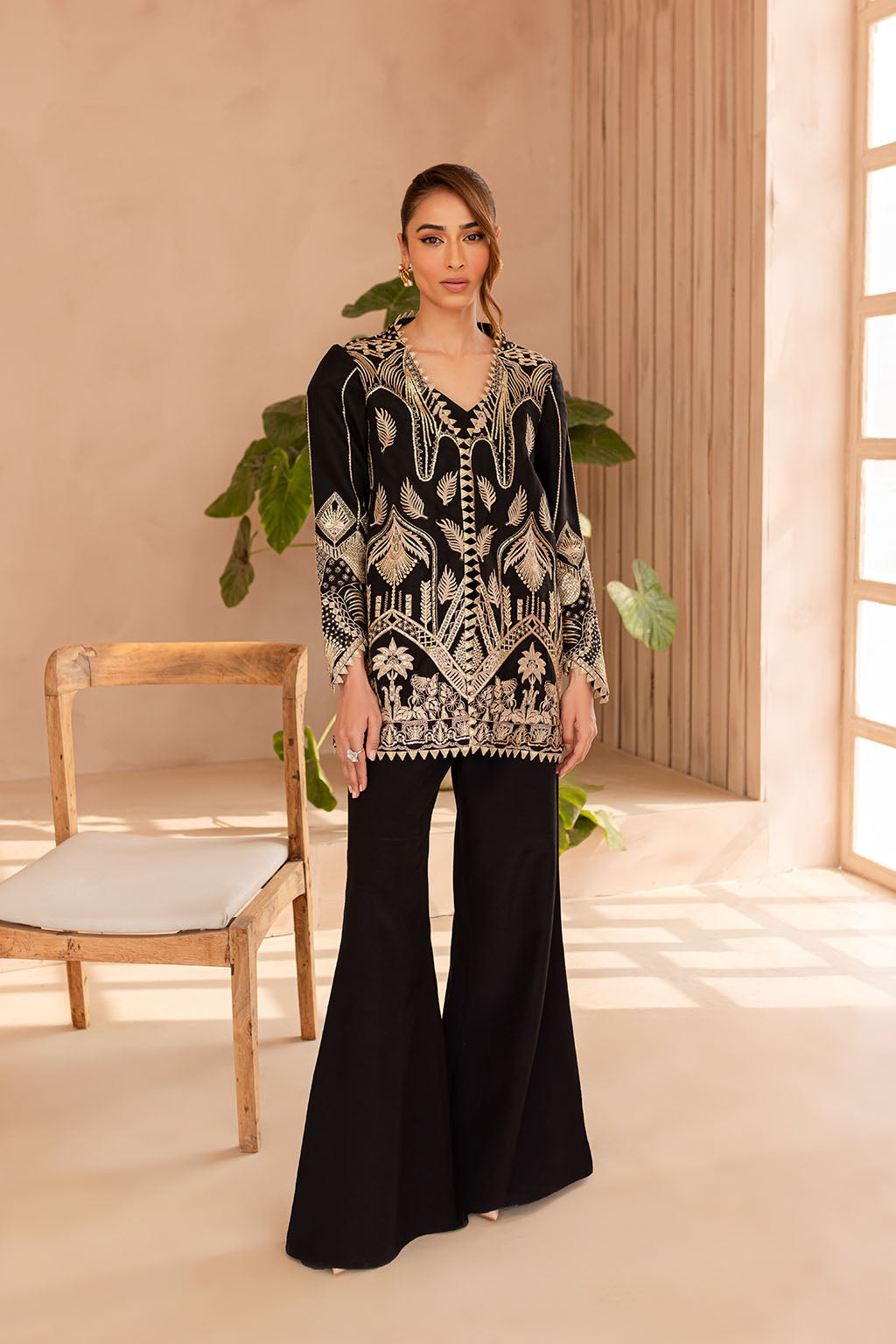 Vanya | Veranda Fromals |  VR-01 -   Ladies Clothes -  Saira Saqlain