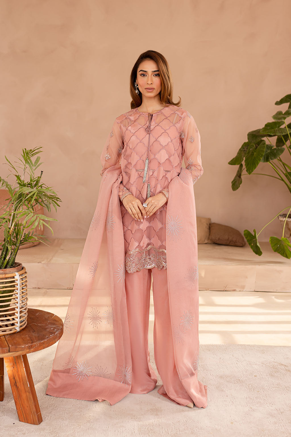 Vanya | Veranda Fromals |  VR-02 -   Ladies Clothes -  Saira Saqlain