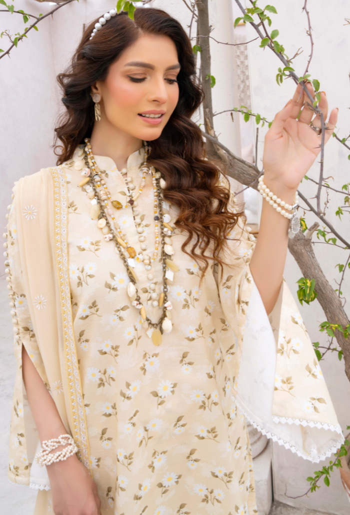 Humdum | Gardenia Lawn 24 | PLG 3 - D010 - Saira Saqlain
