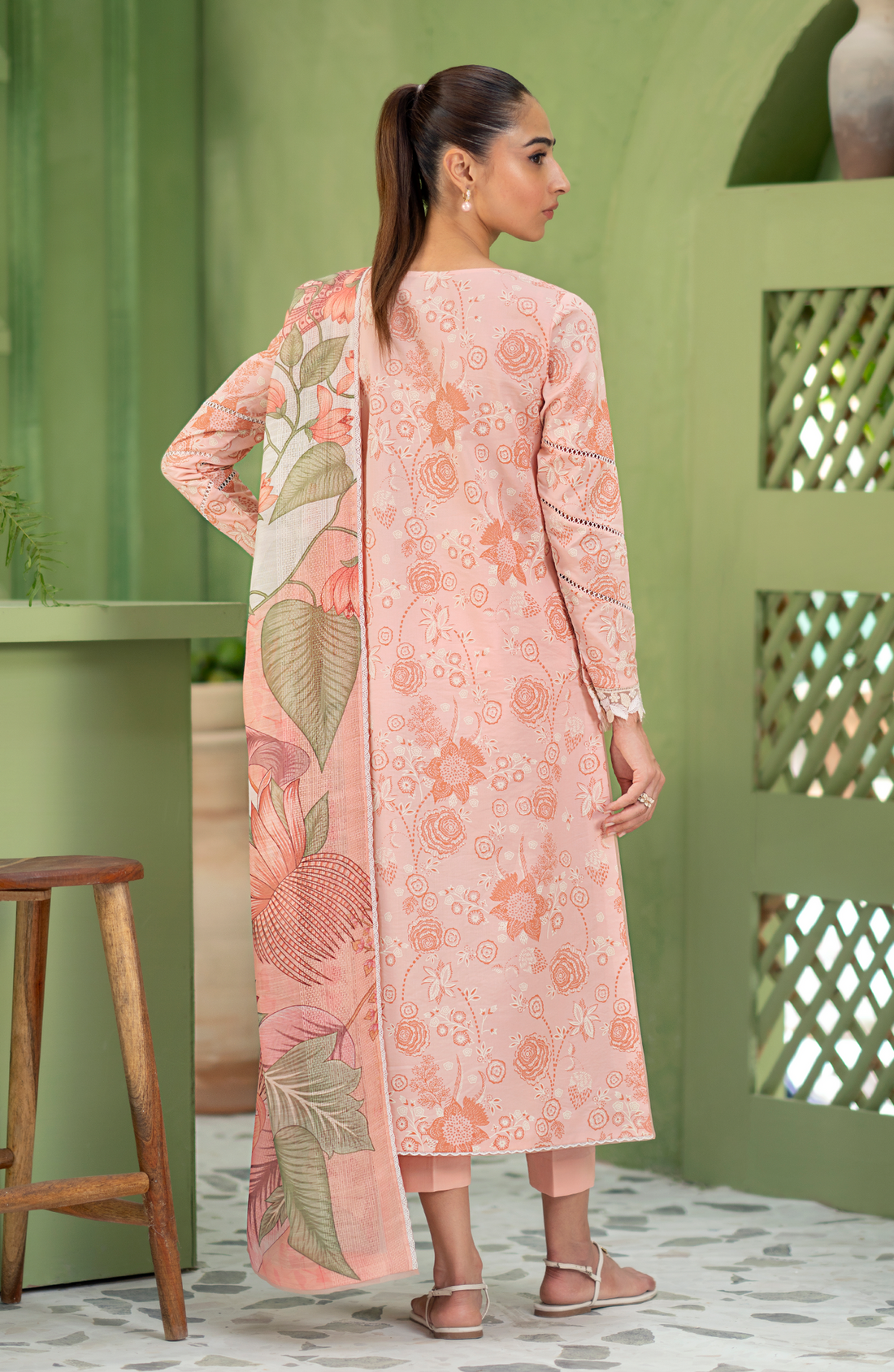 Seran | Artisan Lawn 25 | PECHE - Saira Saqlain
