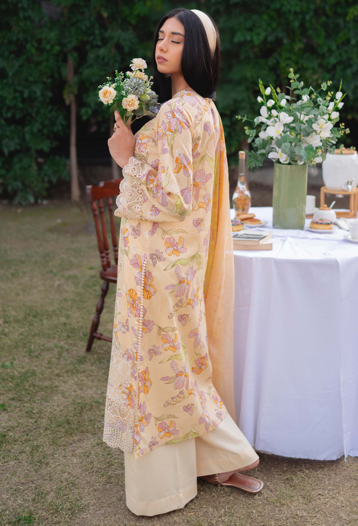 Humdum | Gardenia Lawn 24 | Printkari Lawn PLG 02 - Saira Saqlain