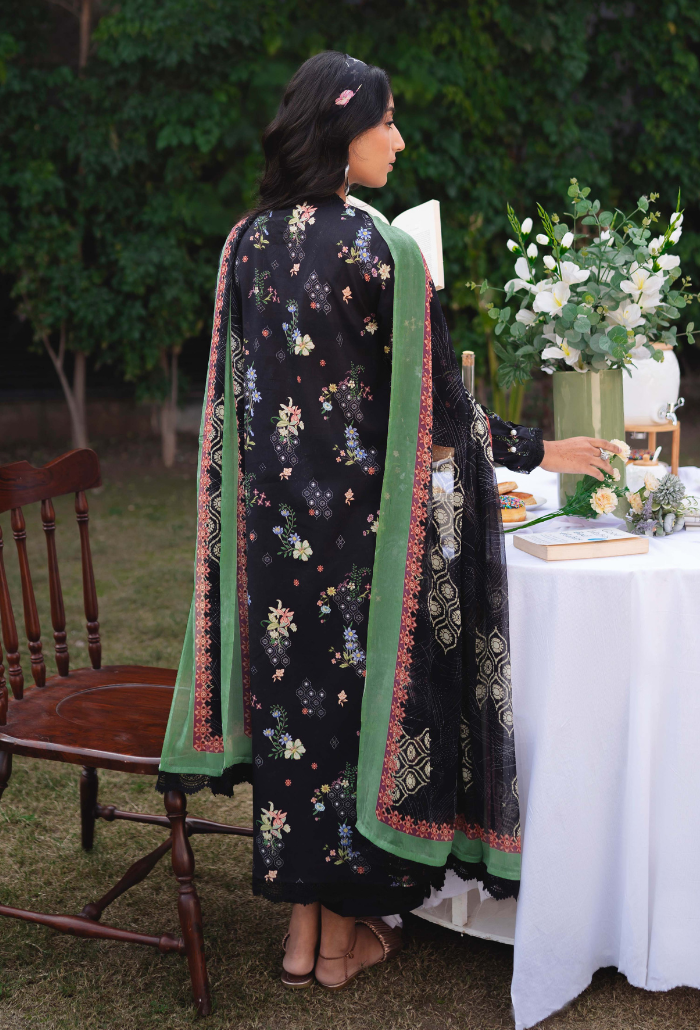 Humdum | Gardenia Lawn 24 |Printkari Lawn - PLG 01 - Saira Saqlain