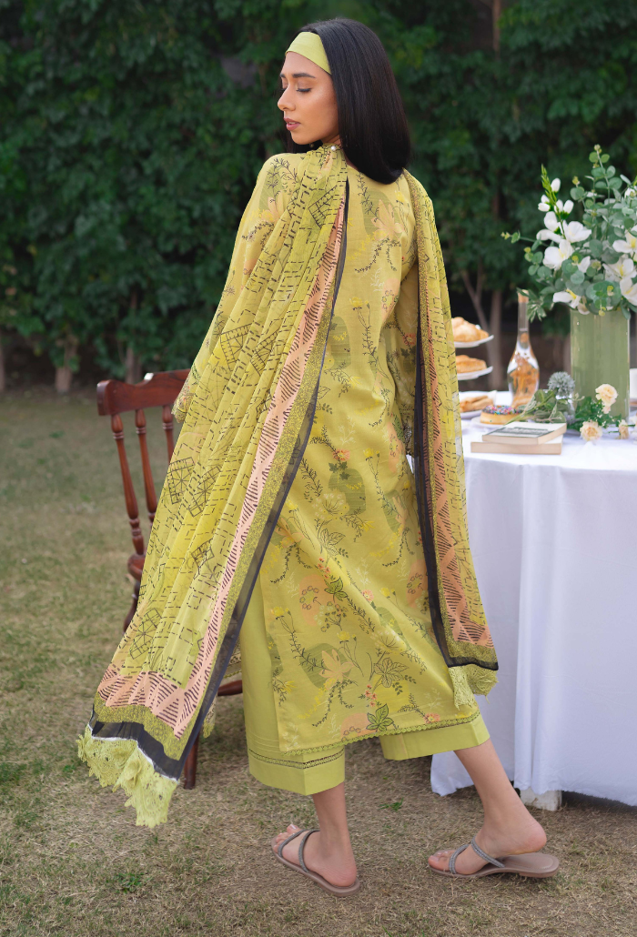 Humdum | Gardenia Lawn 24 | Printkari Lawn PLG 09 - Saira Saqlain