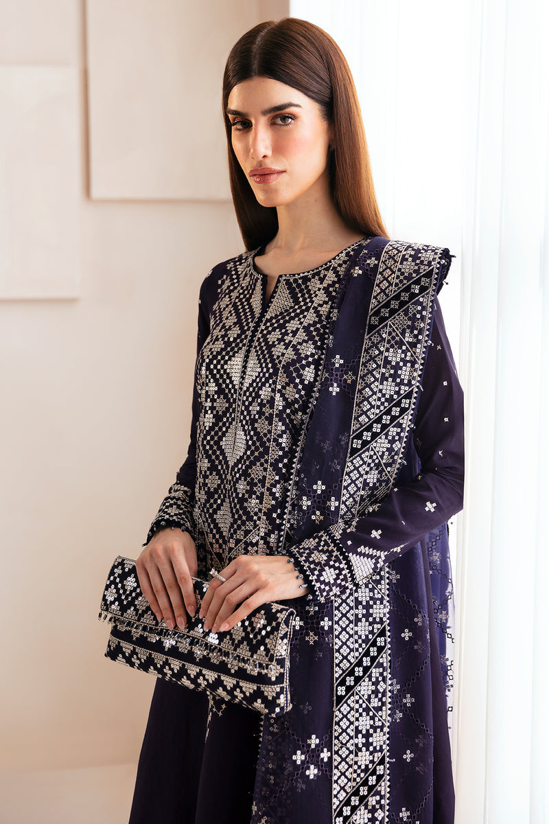 Jazmin | Formals Collection | Raw Silk UR-7030 - Saira Saqlain