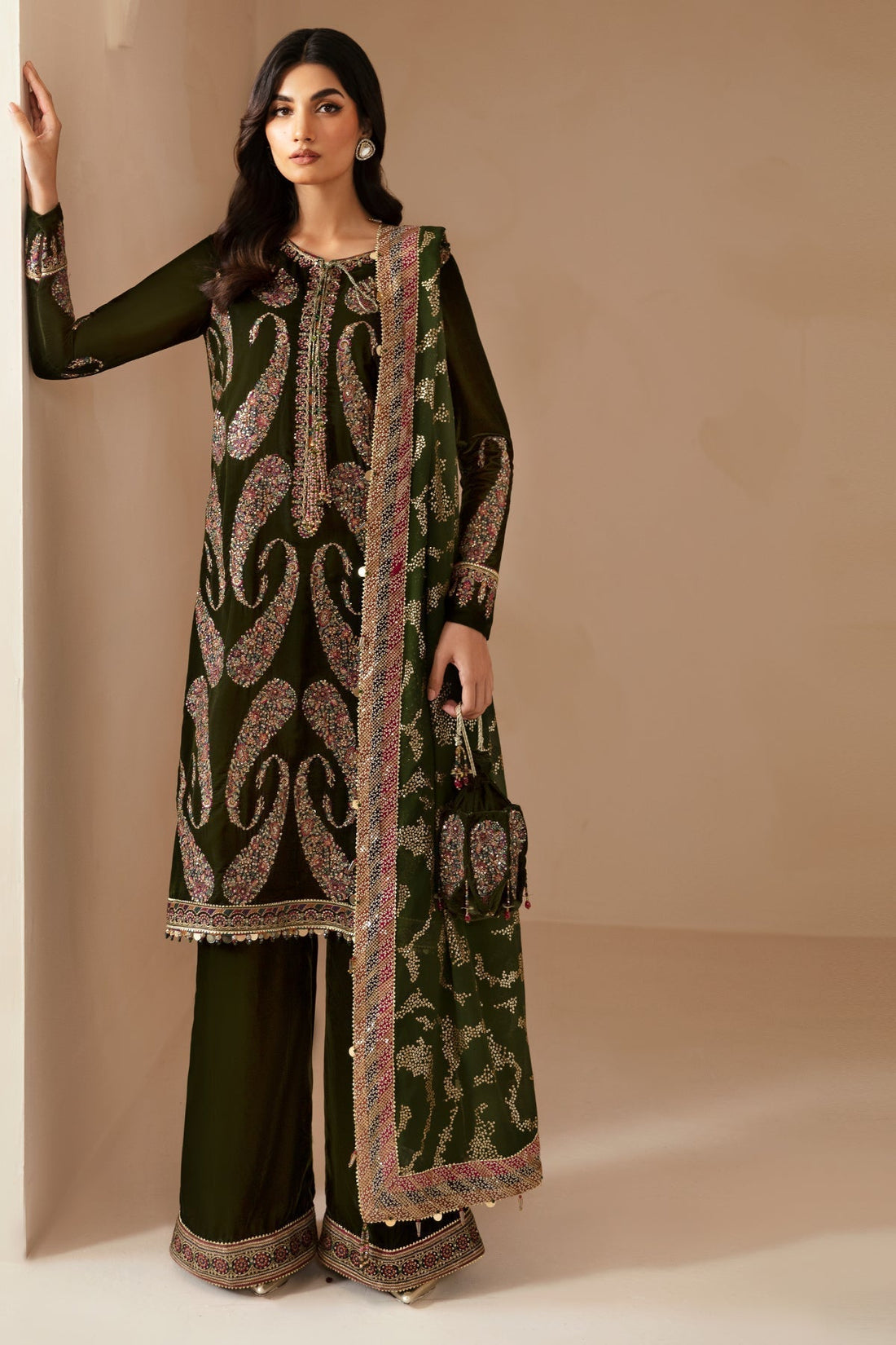 Jazmin | Velvet Edit 24 | Velvet Formal VF-2023 - Saira Saqlain