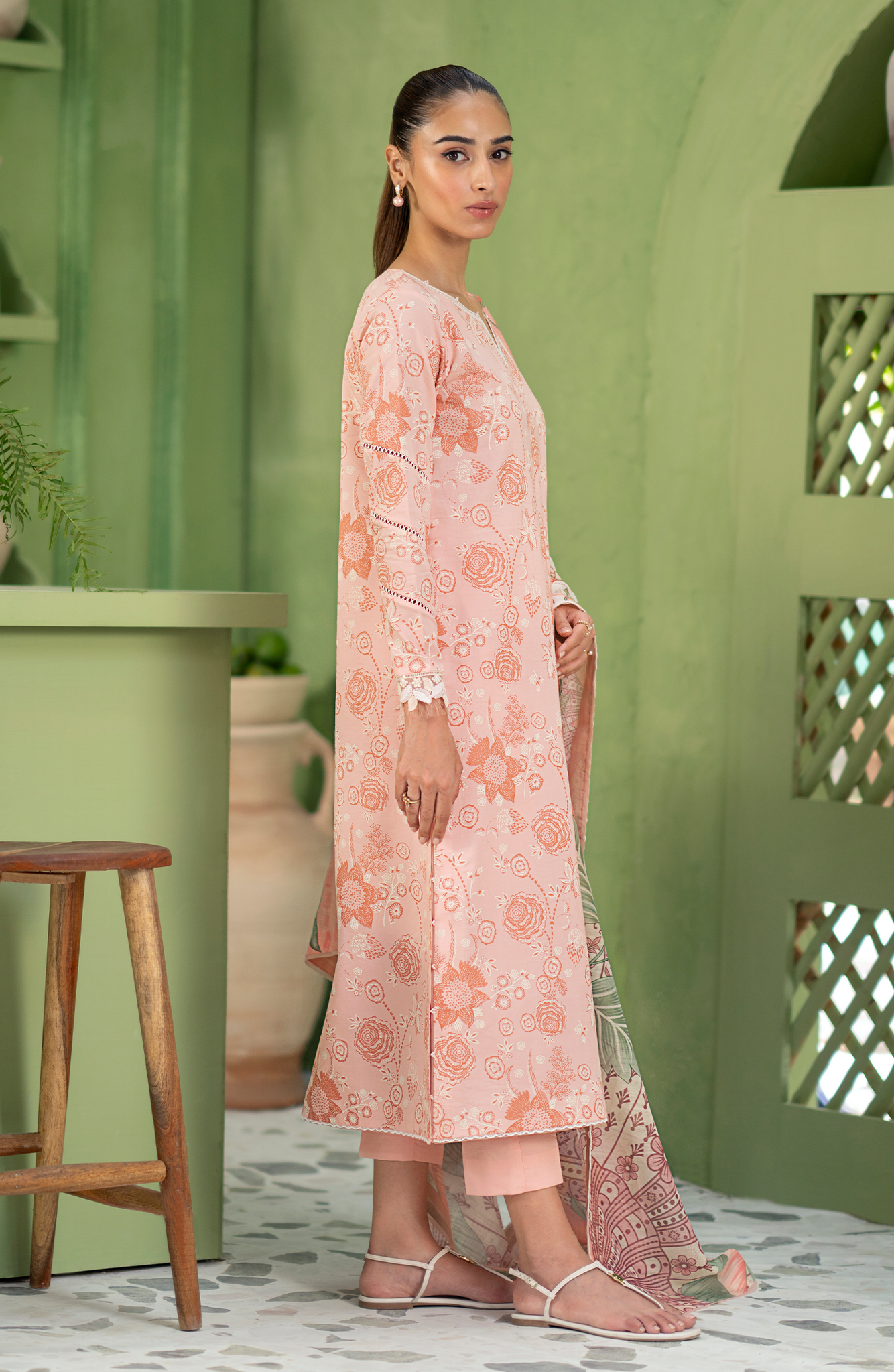 Seran | Artisan Lawn 25 | PECHE - Saira Saqlain