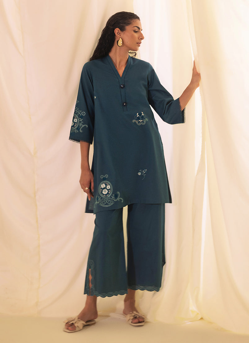 Image | Spring Basics 25 | IJSE-214050-12570 -   Ladies Clothes -  Saira Saqlain