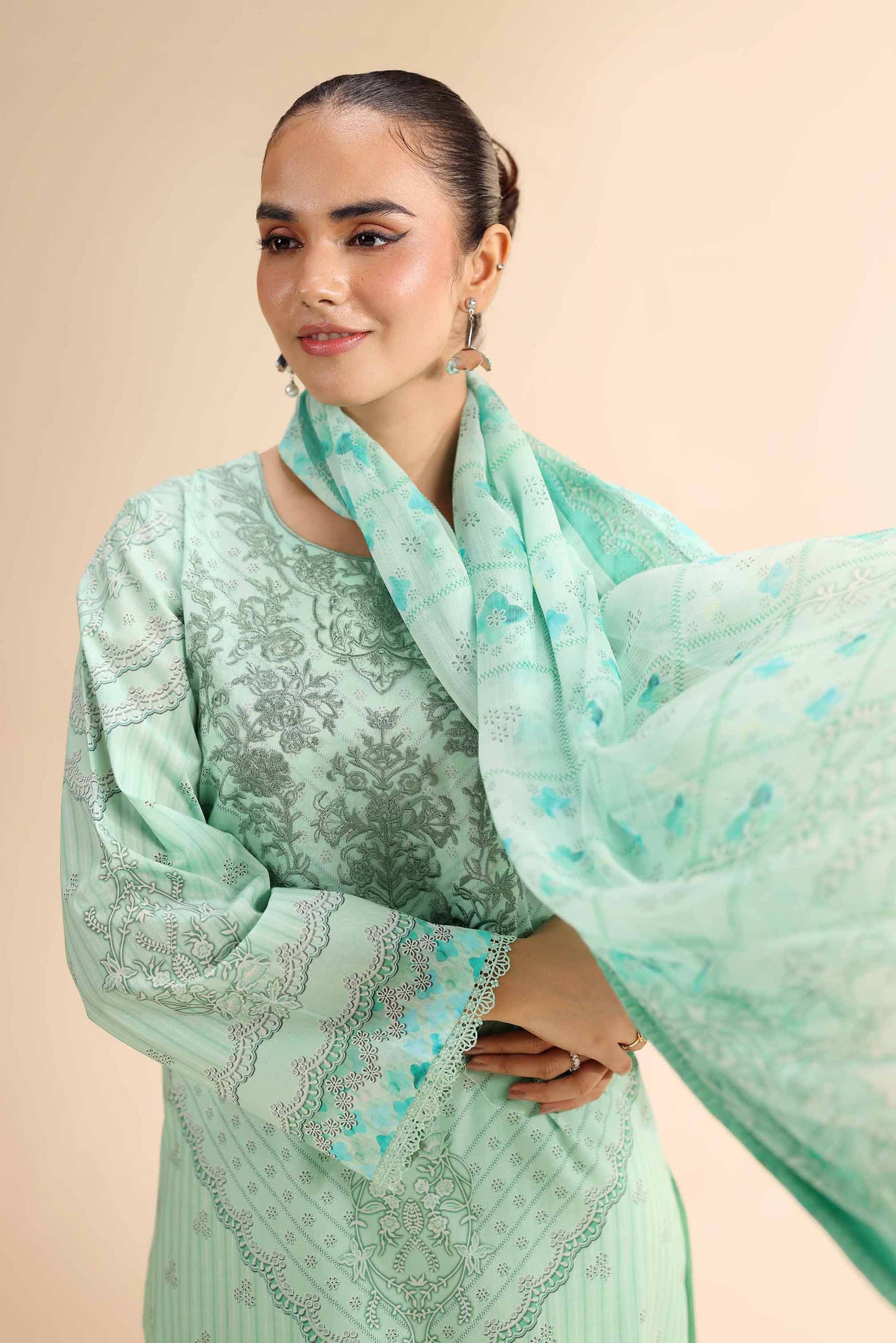 Nishat | Cross Season Edit | 42501058 - Saira Saqlain