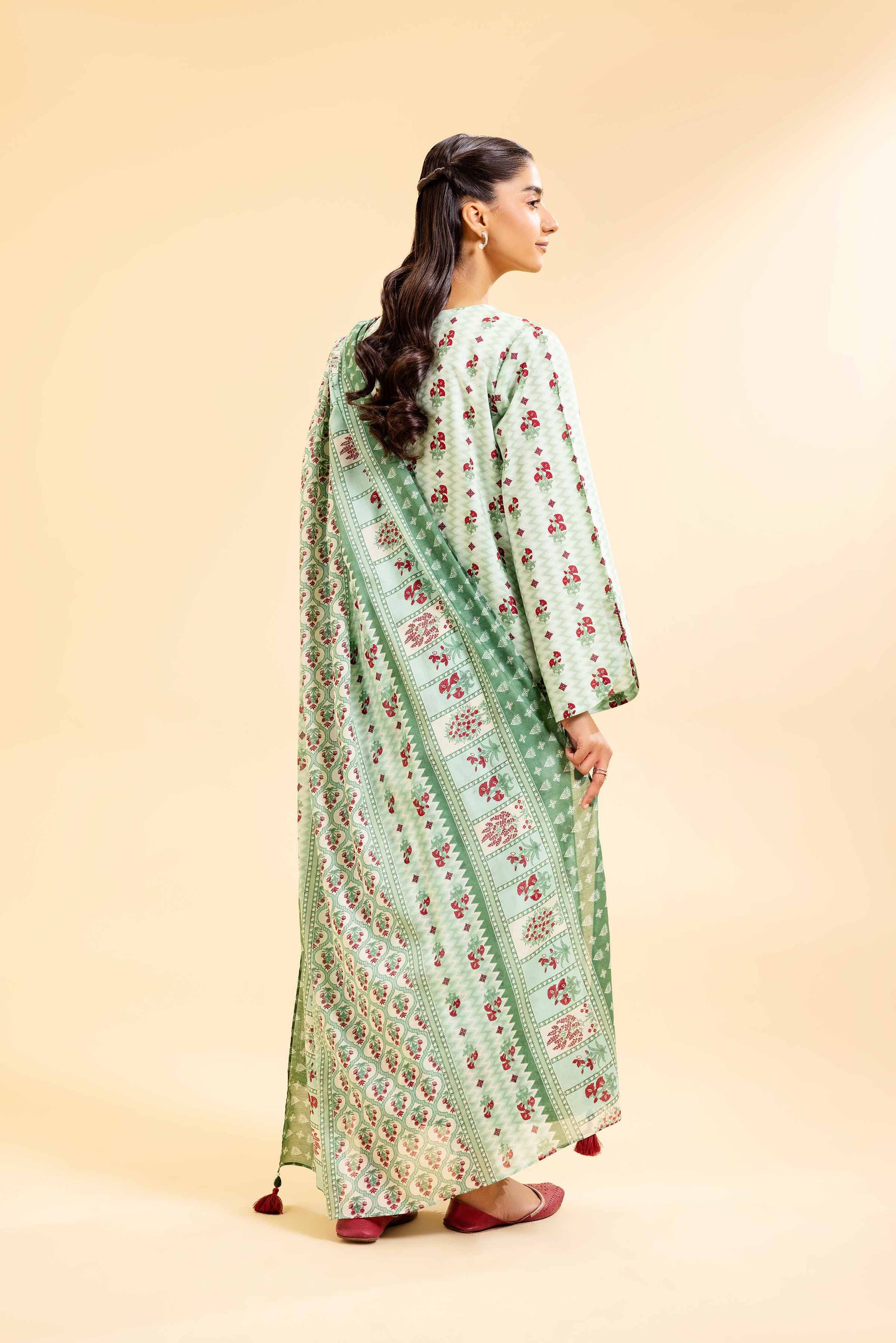 Nishat | Cross Season Edit | 42501072 - Saira Saqlain