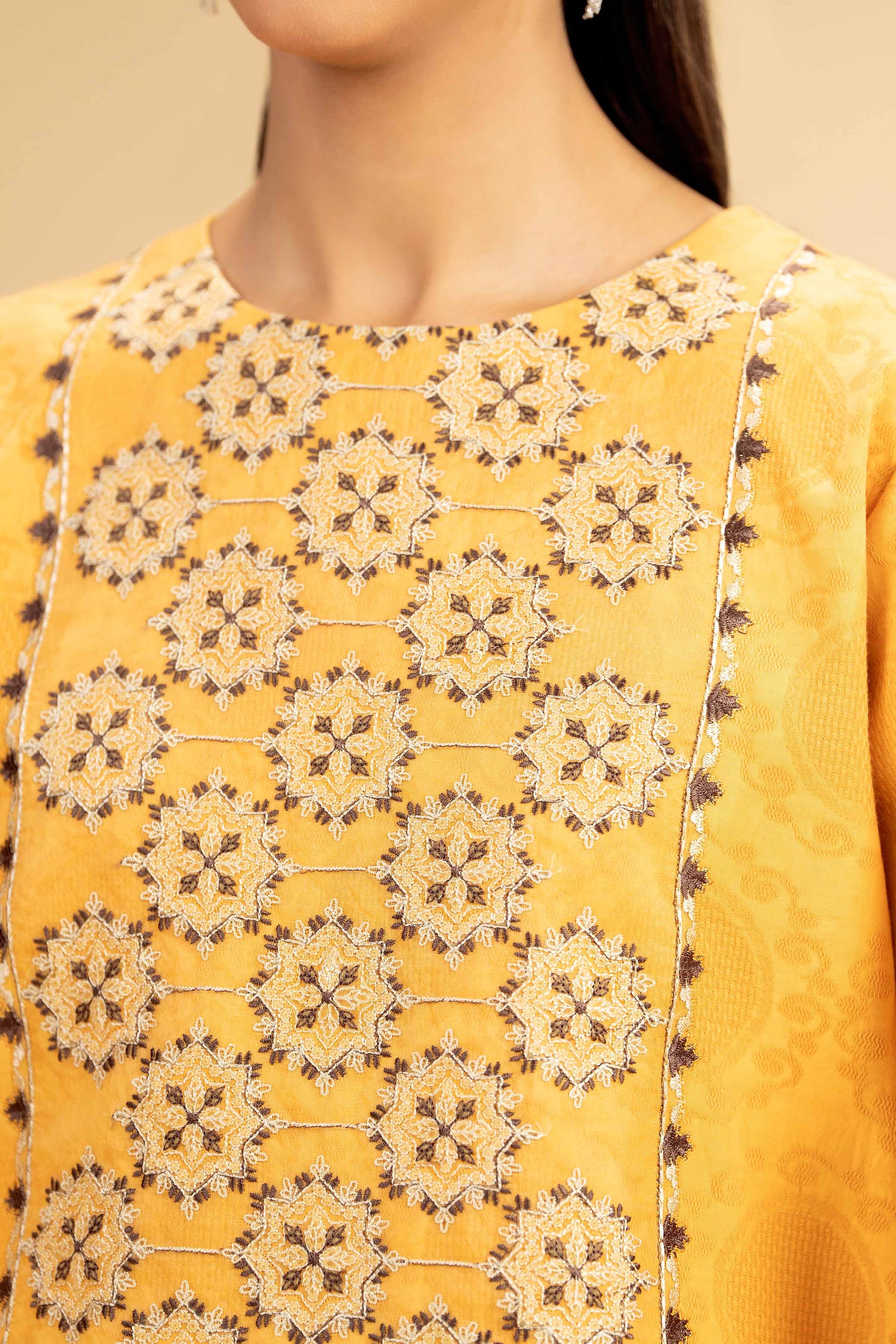 Nishat | Cross Season Edit | 42501100 - Saira Saqlain