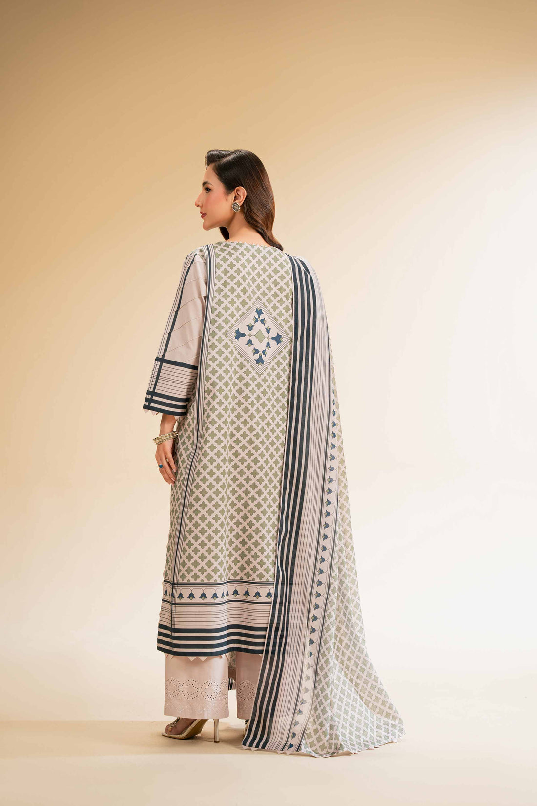 Nishat | Cross Season Edit | 42519173 - Saira Saqlain