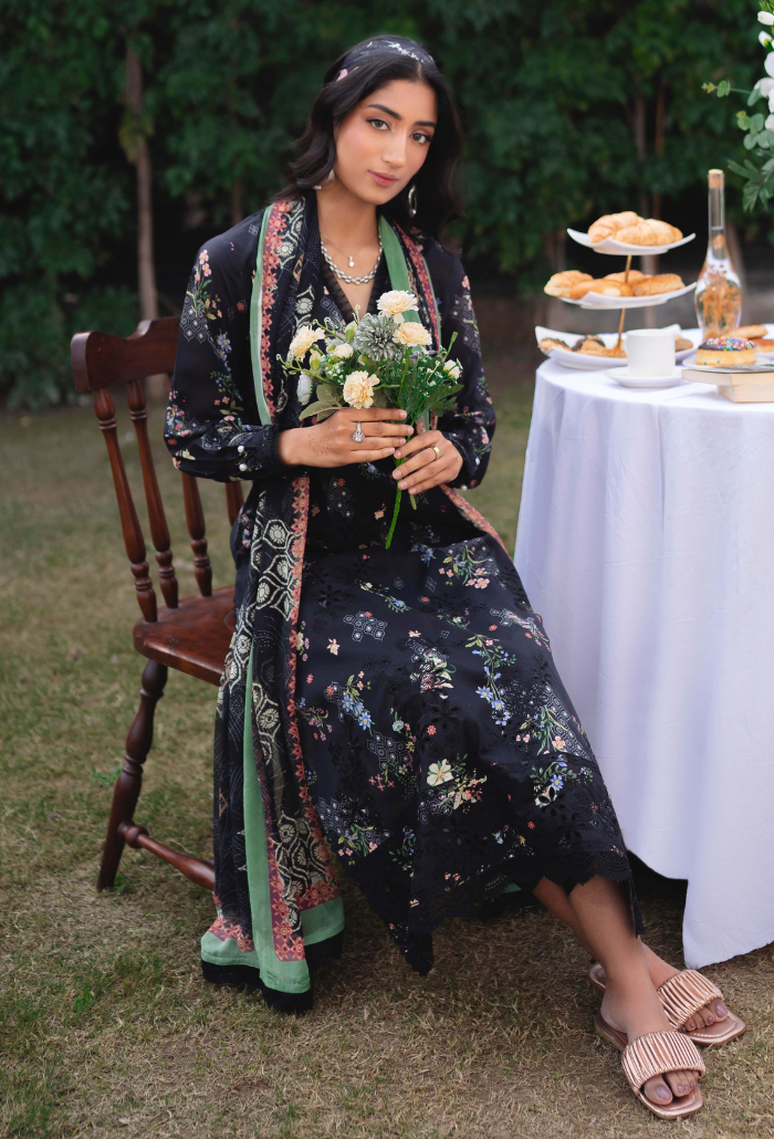 Humdum | Gardenia Lawn 24 |Printkari Lawn - PLG 01 - Saira Saqlain