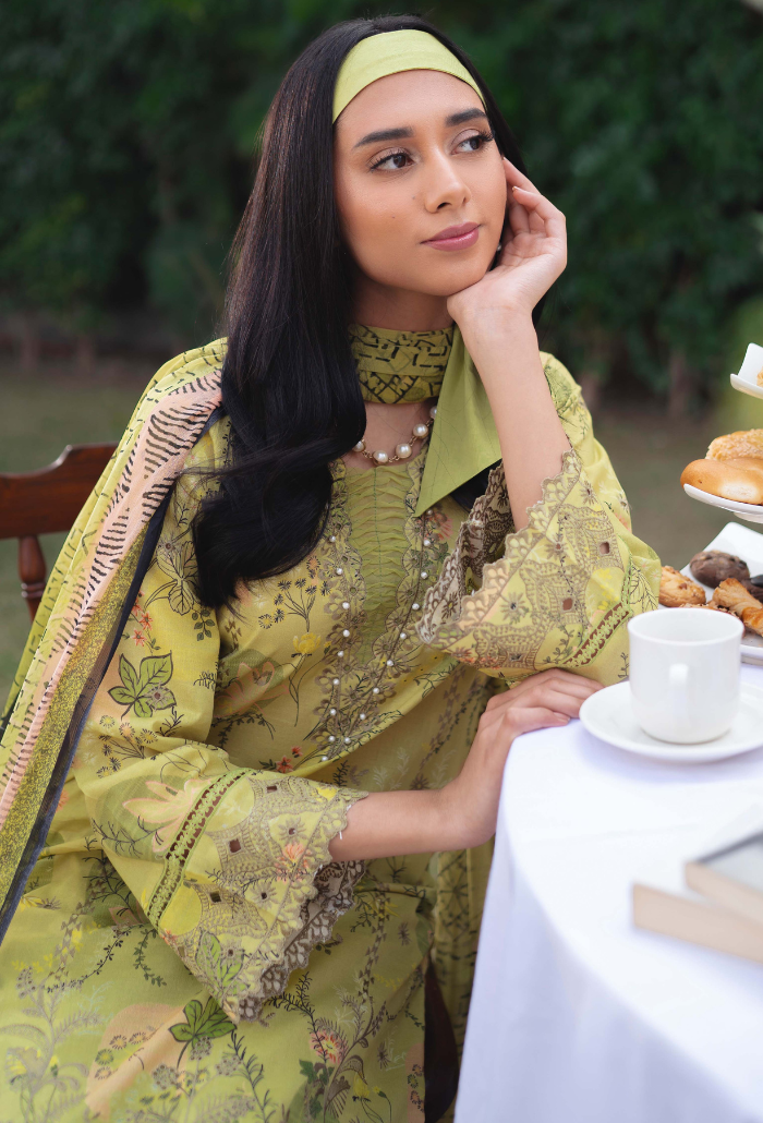 Humdum | Gardenia Lawn 24 | Printkari Lawn PLG 09 - Saira Saqlain