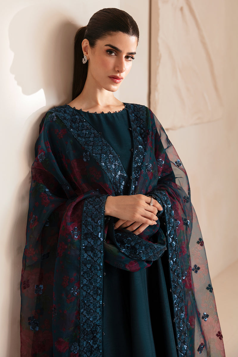 Jazmin | Formals Collection | UR-7040 - Saira Saqlain