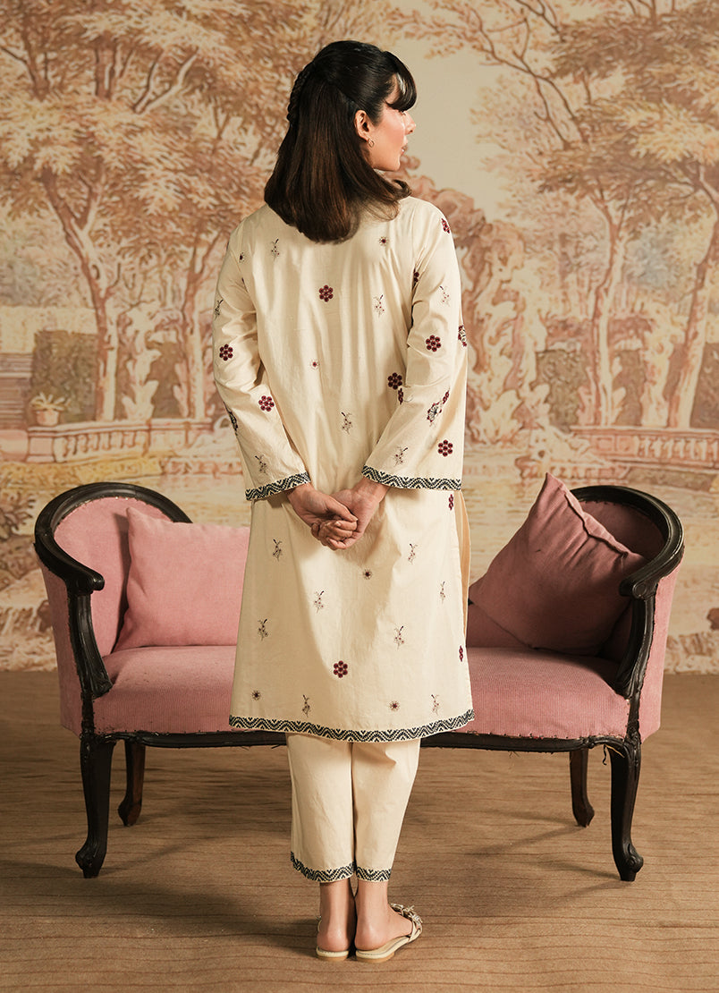 Image | Spring the Tea | ICSE-214207-12523 -   Ladies Clothes -  Saira Saqlain
