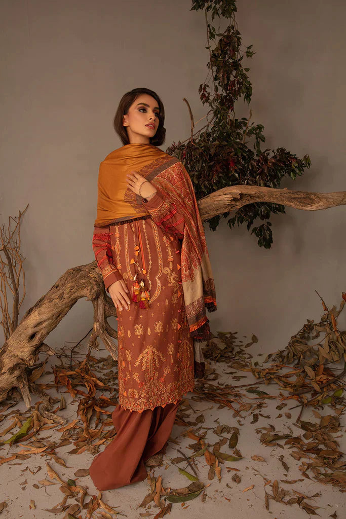 Sobia Nazir | Autumn Winter 23 | 5A - Saira Saqlain
