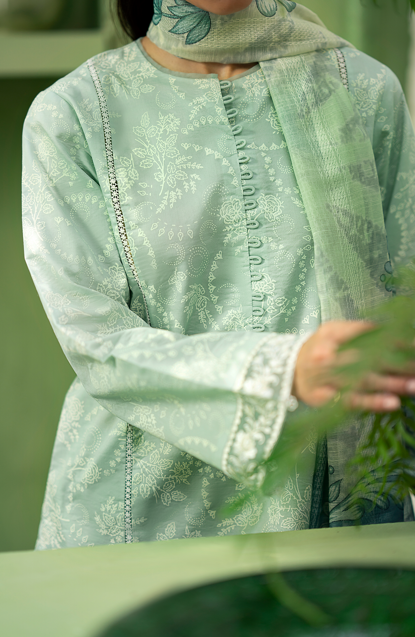 Seran | Artisan Lawn 25 | LAGUNE - Saira Saqlain