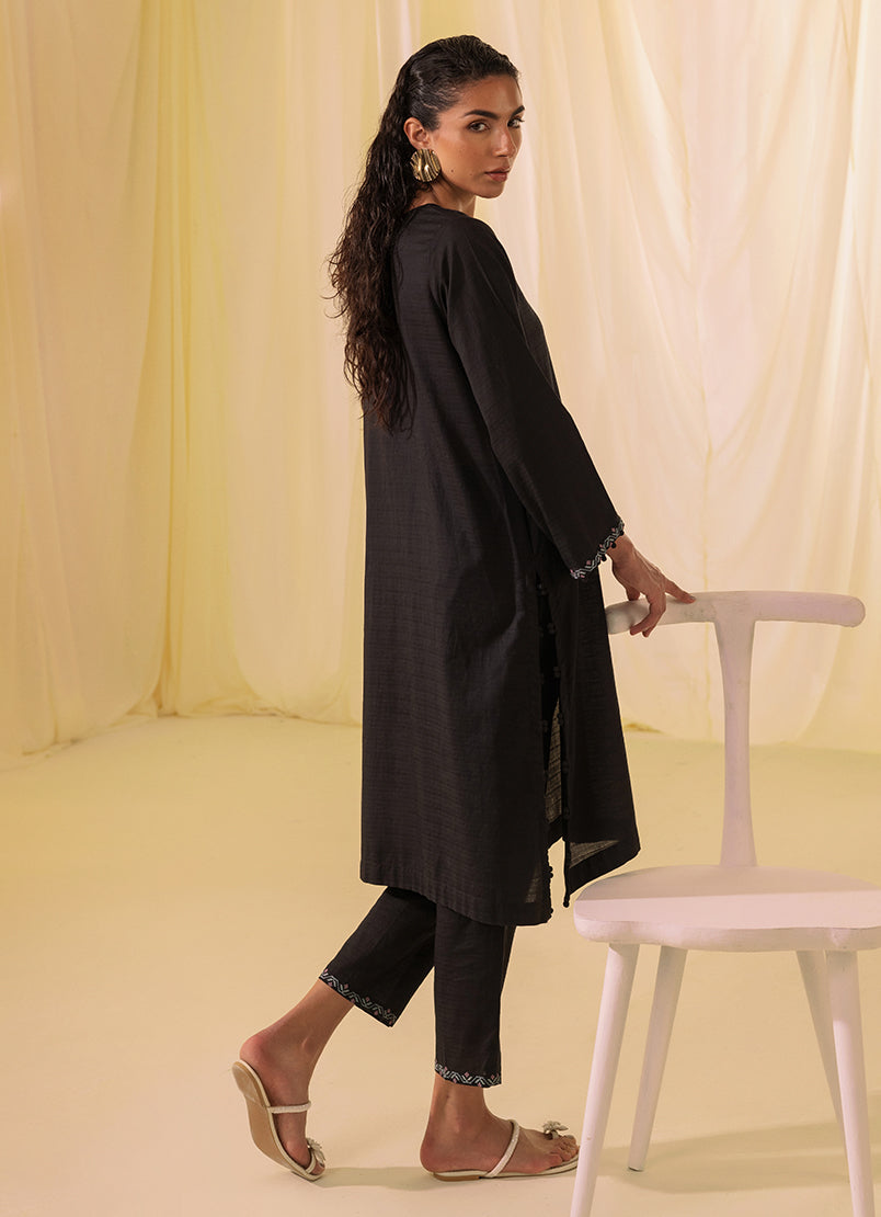 Image | Spring Basics 25 | IJSE-213817-12497 -   Ladies Clothes -  Saira Saqlain