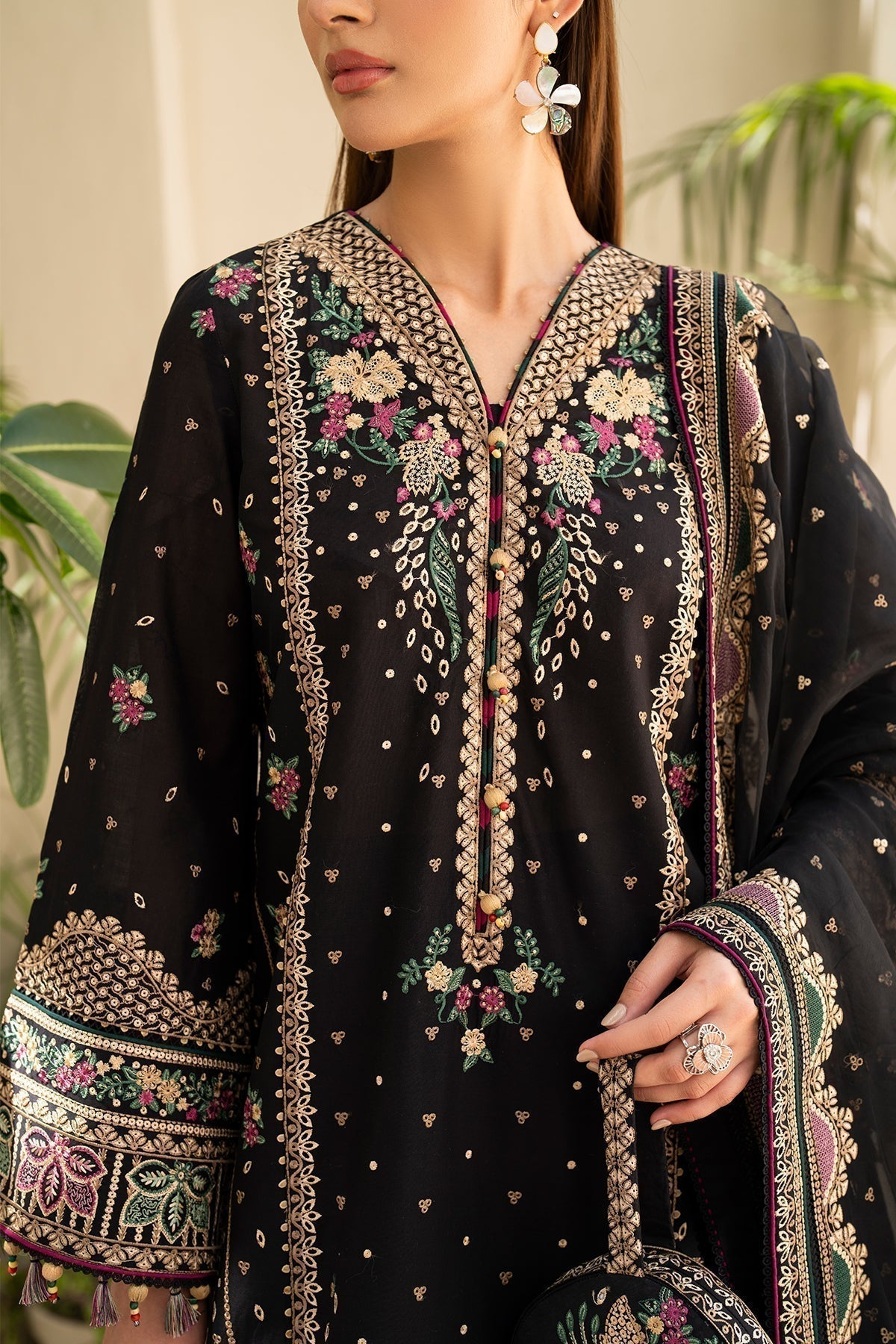 Jazmin | Irish Lawn SS 24 | D4 - Saira Saqlain