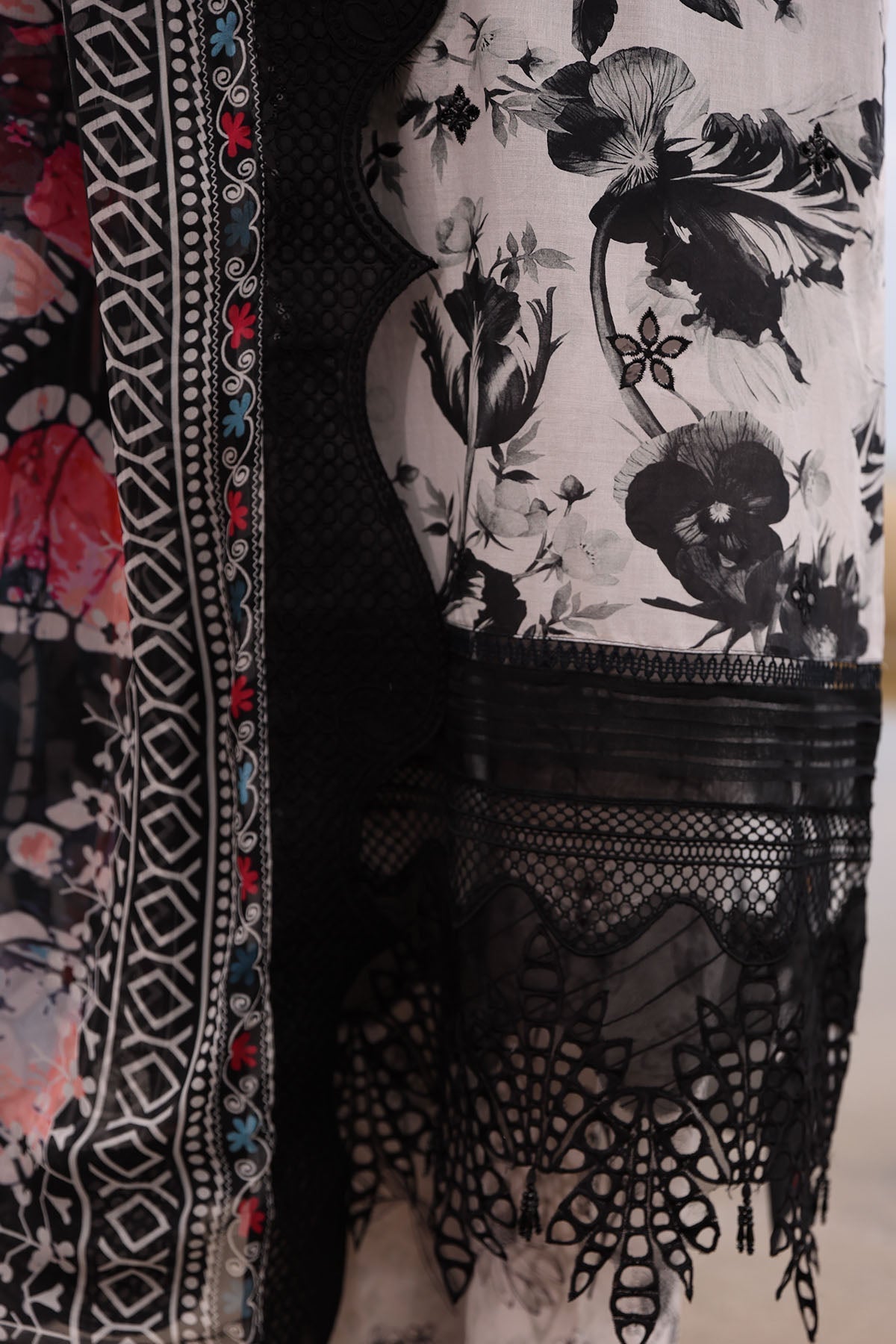 Nureh | Gardenia Embroidered Lawn 25 | NSG-175 -   Ladies Clothes -  Saira Saqlain