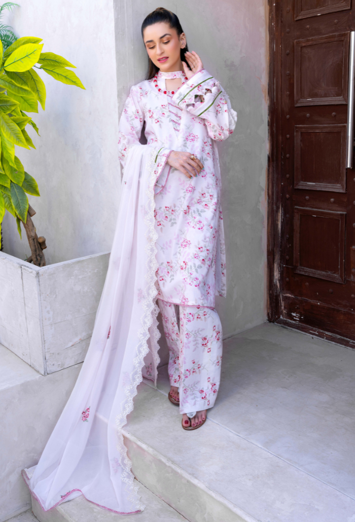 Humdum | Gardenia Lawn 24 | PLG 3 - D08 - Saira Saqlain