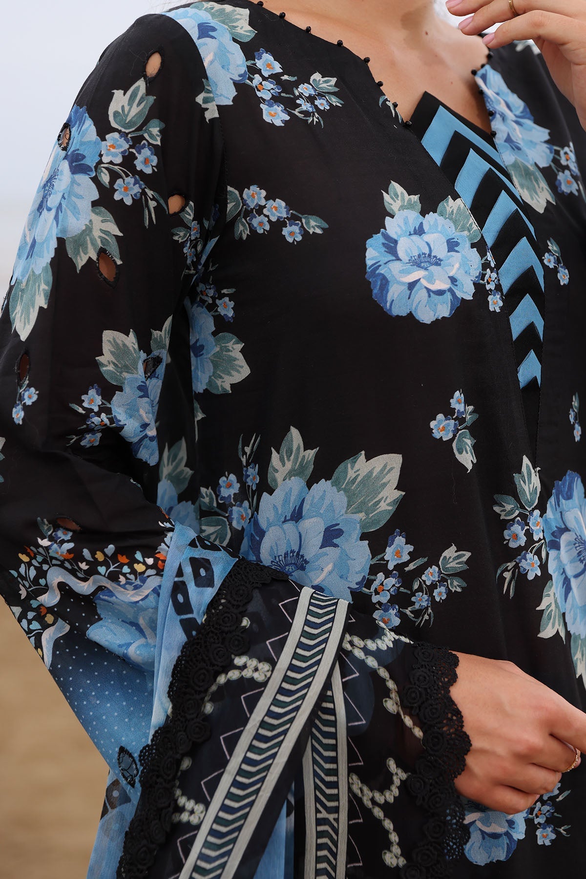Nureh | Gardenia Embroidered Lawn 25 | NSG-171 -   Ladies Clothes -  Saira Saqlain