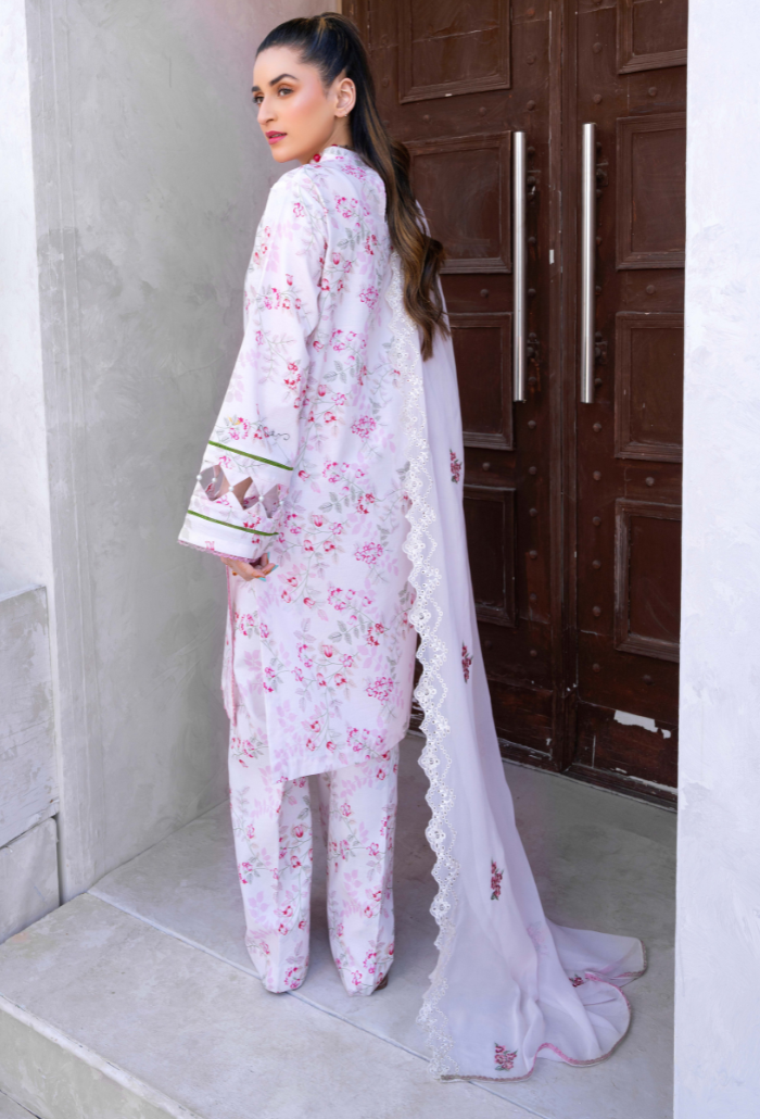 Humdum | Gardenia Lawn 24 | PLG 3 - D08 - Saira Saqlain