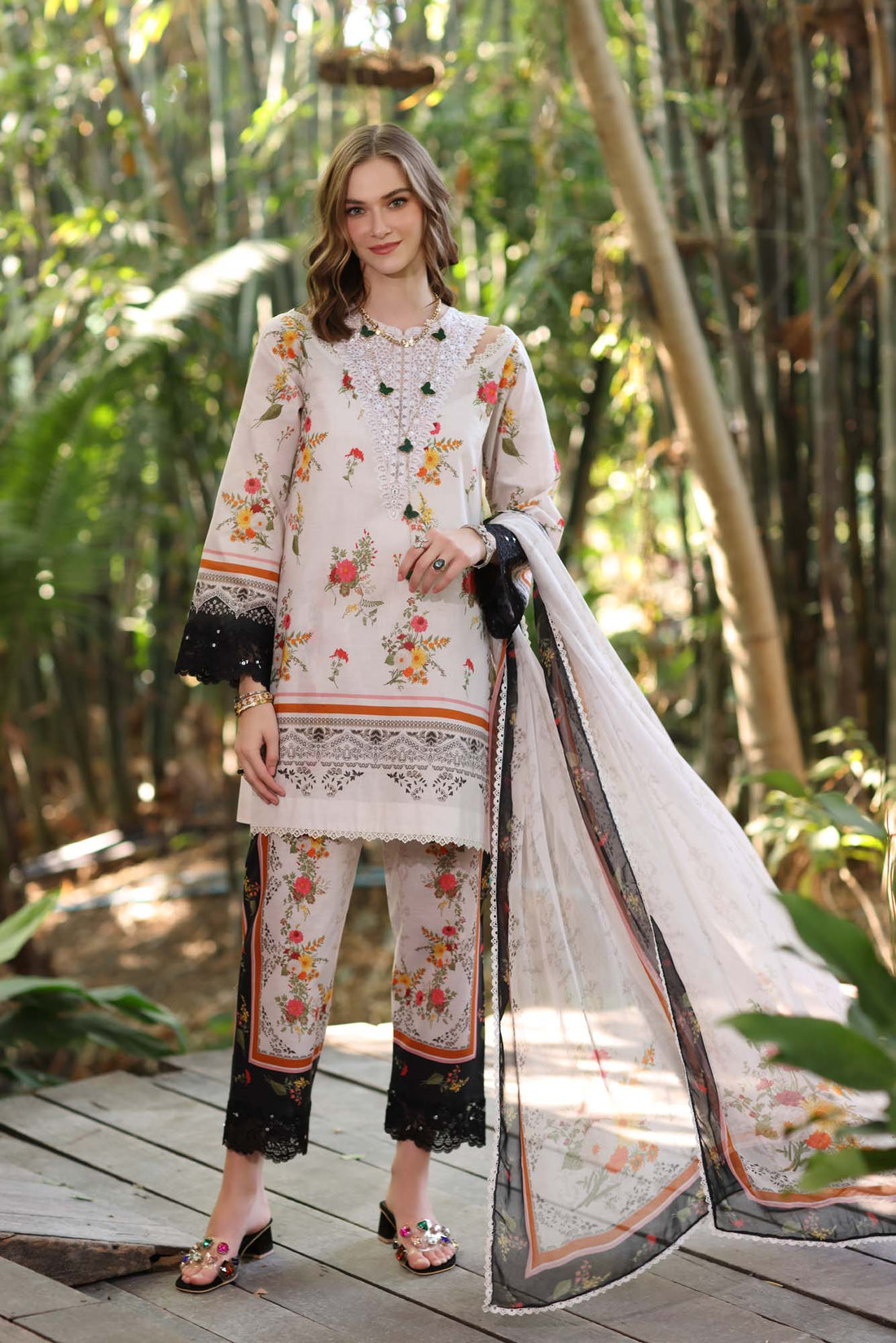 Noor by Saadia Asad | Eid Luxe Printedkari | D4-B -   Ladies Clothes -  Saira Saqlain
