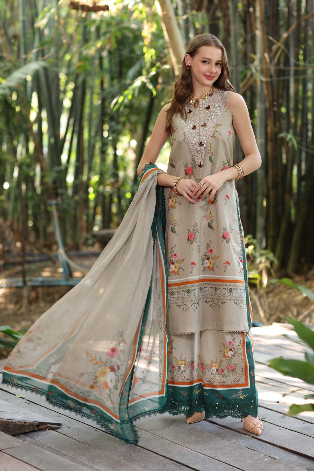 Noor by Saadia Asad | Eid Luxe Printedkari | D4-A -   Ladies Clothes -  Saira Saqlain