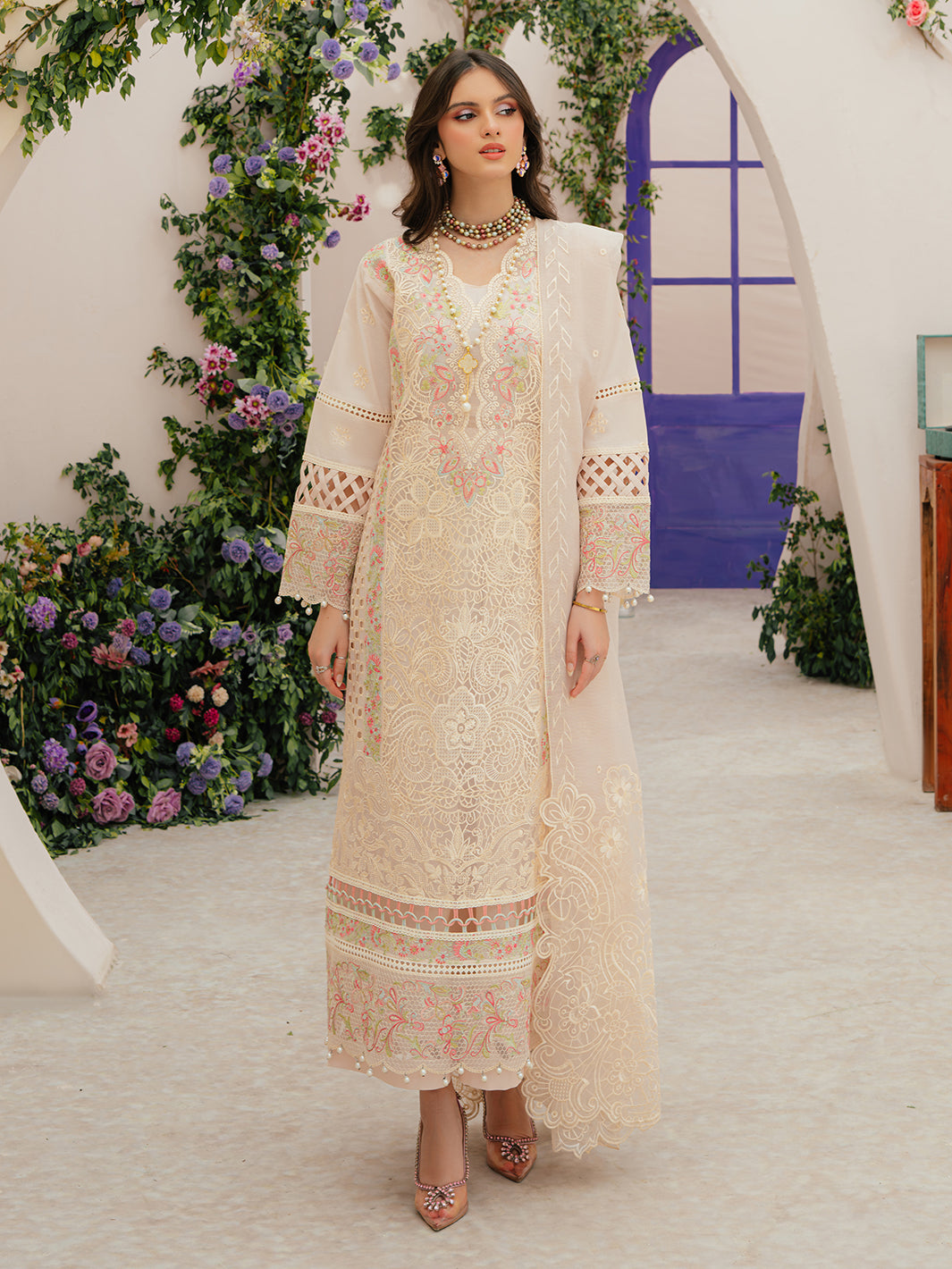 Mahnur | Allenura Luxury Lawn 24 | ALLORA - Saira Saqlain