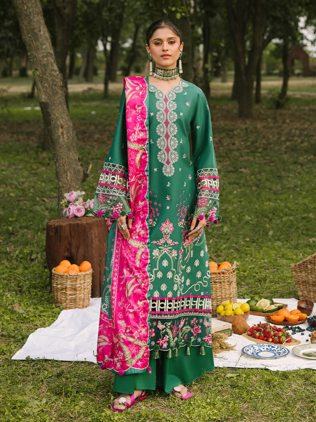 Mahnur | Dahlia Luxury Lawn 25 | Ara -   Ladies Clothes -  Saira Saqlain