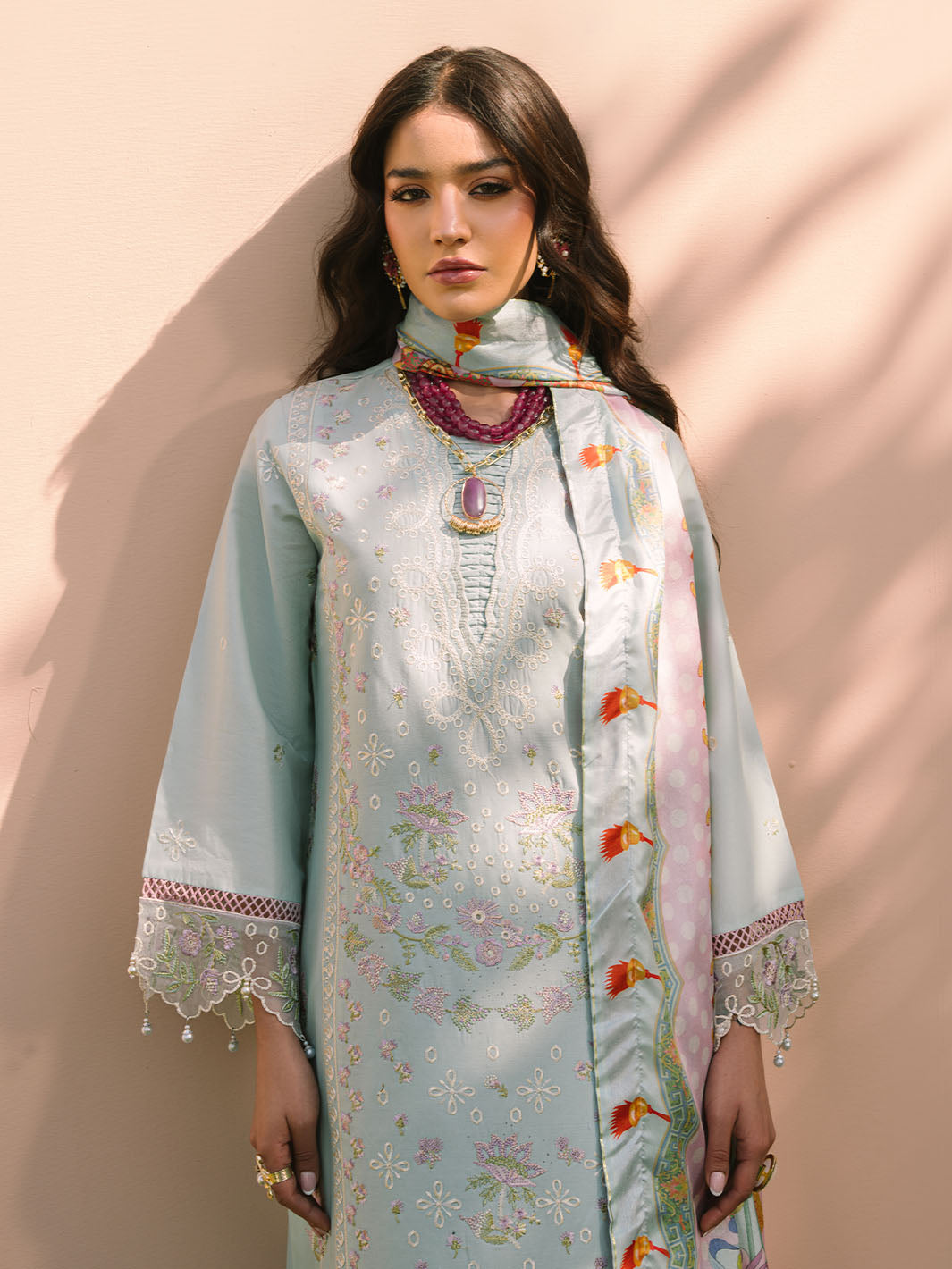 Mahnur | Dahlia Luxury Lawn 25 | Advina -   Ladies Clothes -  Saira Saqlain